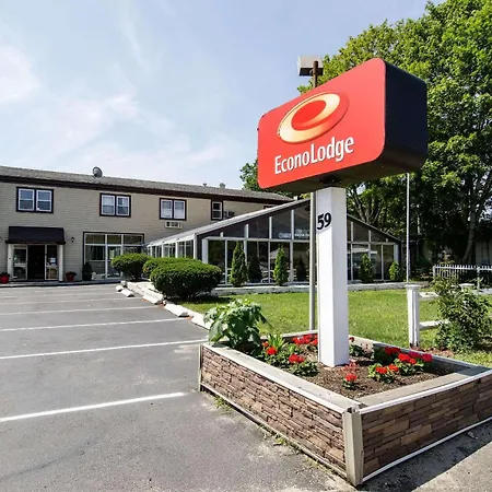 Econo Lodge West Yarmouth-Hyannis Cape Cod-3